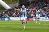VIDEO:  Huddersfield 1-0 Newcastle: Tân binh ngựa ô