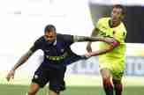 VIDEO: Bologna 1-1 Inter: Cú vấp đầu tiên