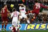 VIDEO: AC Milan 0-2 AS Roma: Thành Rome mở hội