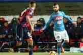 VIDEO: Crotone 0-1 Napoli: Giữ vững ngôi đầu