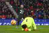 VIDEO: Stoke 0-2 Man City: Ngày của David Silva